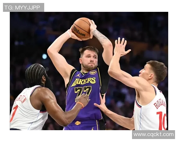 球迷炸锅：东契奇这一行为引热议！