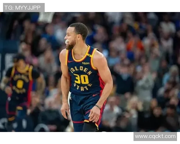 球迷炸锅：库里这一行为引热议！